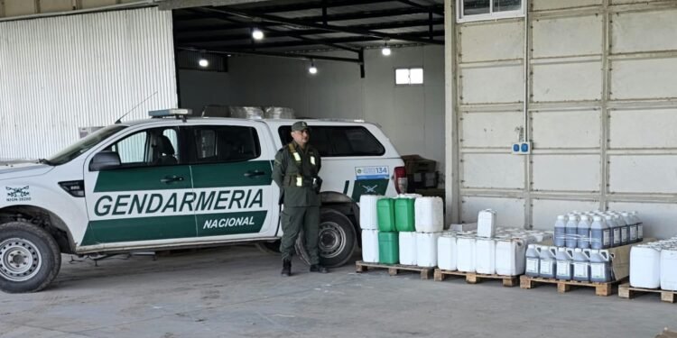 Operativo en Pozo del Molle y Sacanta: desarticulan una red ilegal de fabricación y venta de agroquímicos adulterados