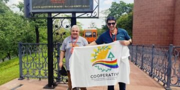 Proyección internacional: autoridades de la COSP Oliva visitaron el imponente complejo tecnológico e industrial de Huawei en China