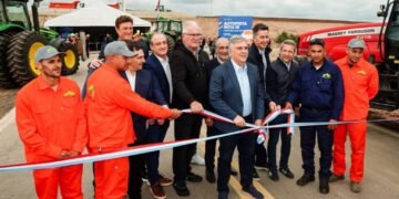 Conexión estratégica para la región: Llaryora inauguró los primeros 10 kilómetros de la Autopista Ruta 19